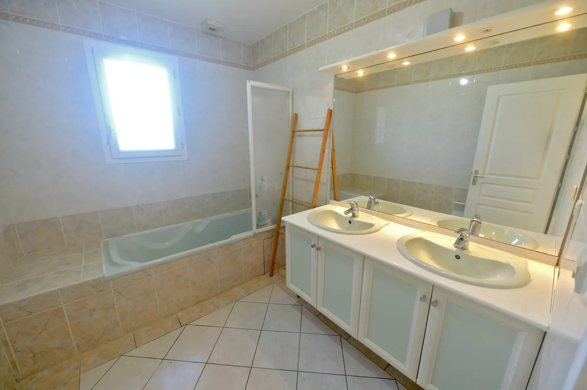 Maison familiale à Corme Écluse, proche de Royan 