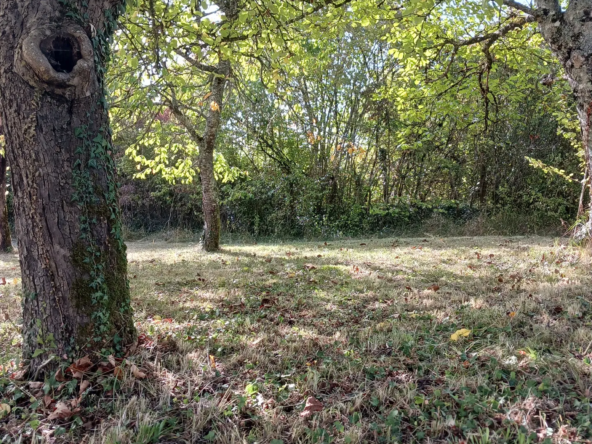 Maison de 86 m² avec dépendances à Prémery sur 2085 m² 