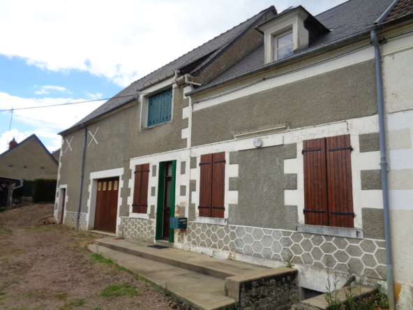 Maison de 86 m² avec dépendances à Prémery sur 2085 m² 