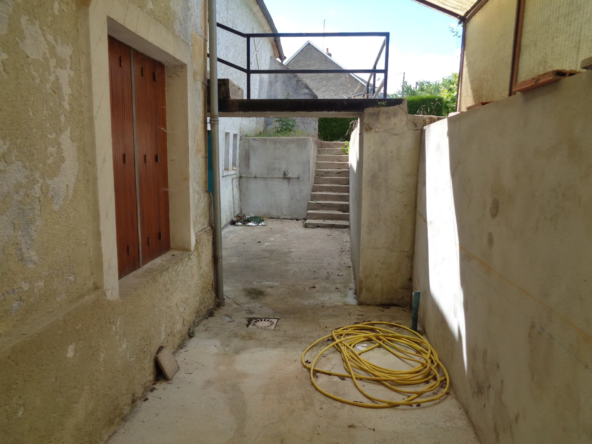 Maison de 86 m² avec dépendances à Prémery sur 2085 m² 