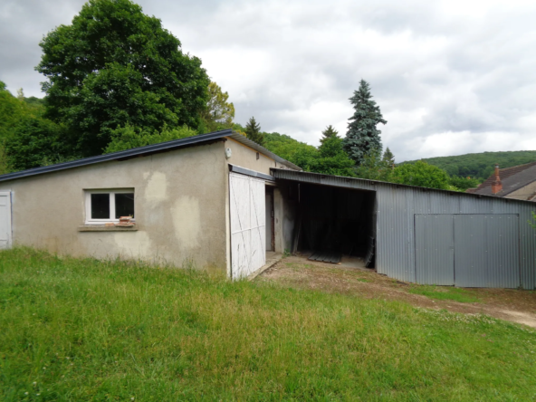 Maison de 86 m² avec dépendances à Prémery sur 2085 m² 