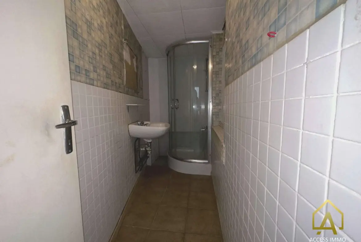 Maison mitoyenne à rénover de 63 m² à Jeumont 