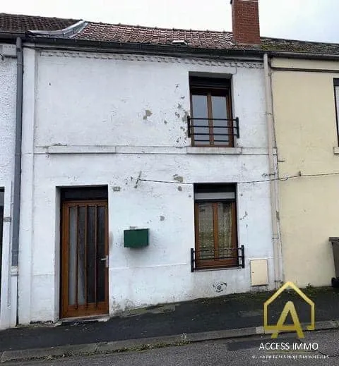 Maison mitoyenne à rénover de 63 m² à Jeumont 