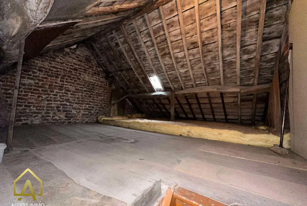 Maison mitoyenne à rénover de 63 m² à Jeumont 