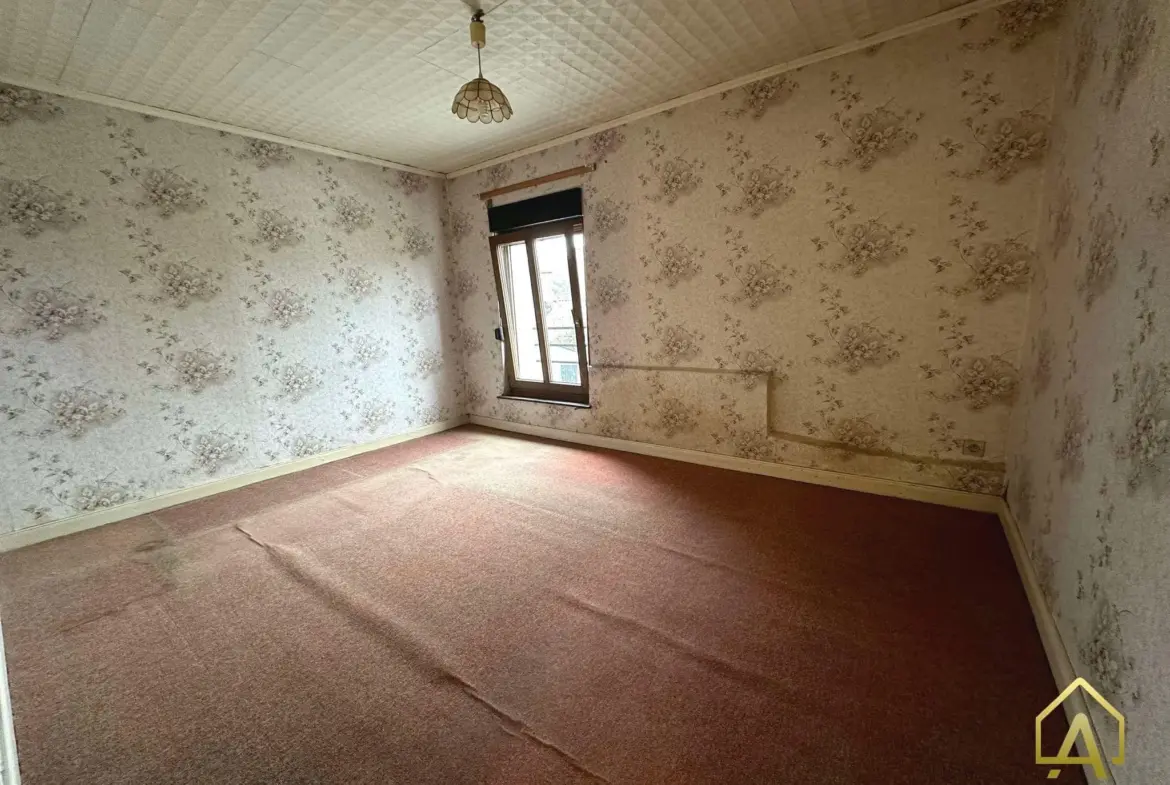 Maison mitoyenne à rénover de 63 m² à Jeumont 