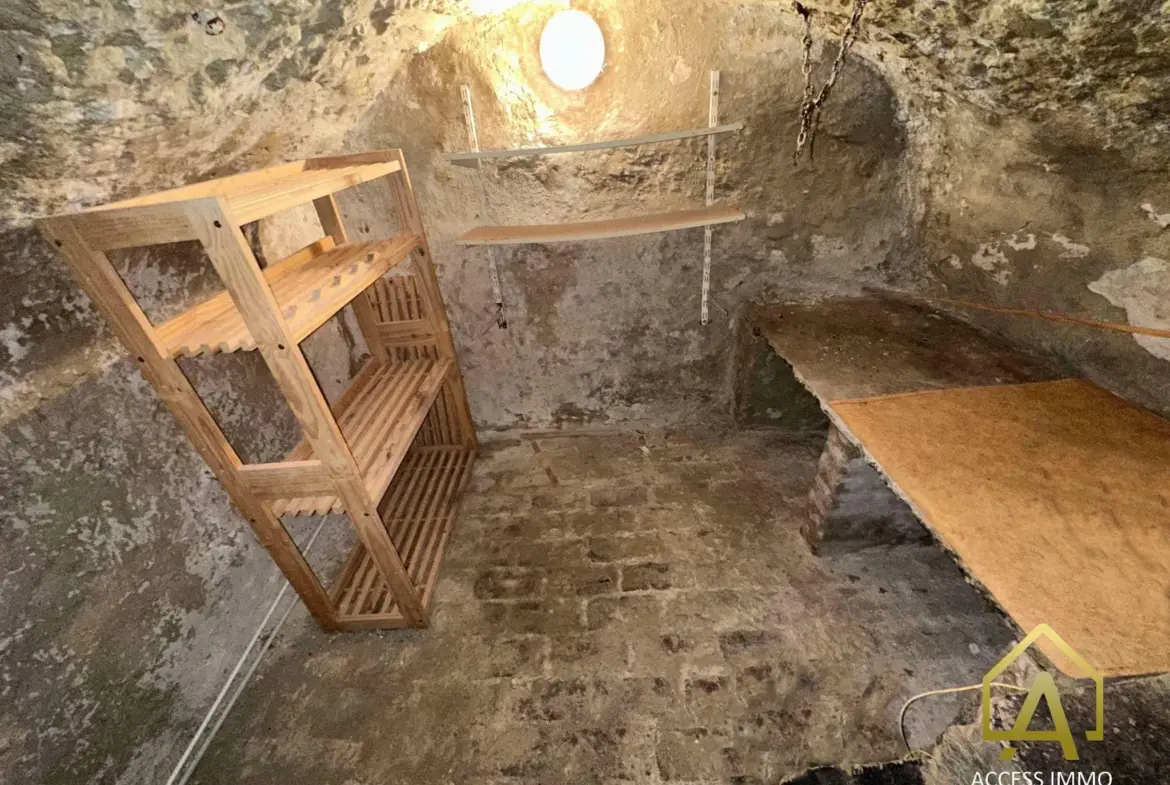 Maison mitoyenne à rénover de 63 m² à Jeumont 