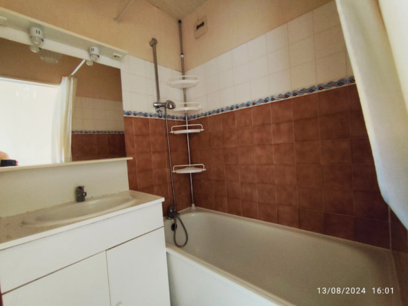 À vendre : Appartement T2 dernier étage à Pontoise avec balcon 