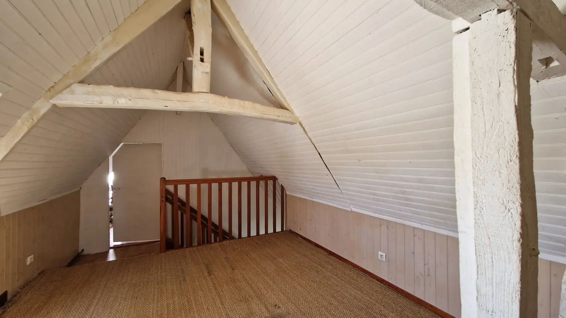 Longère spacieuse à vendre près de Limoges, 3 chambres sur 1300 m² 