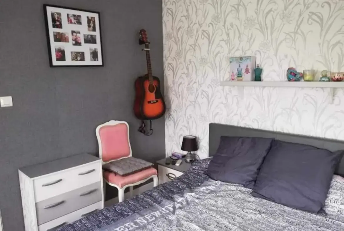 Longère spacieuse à vendre près de Limoges, 3 chambres sur 1300 m² 