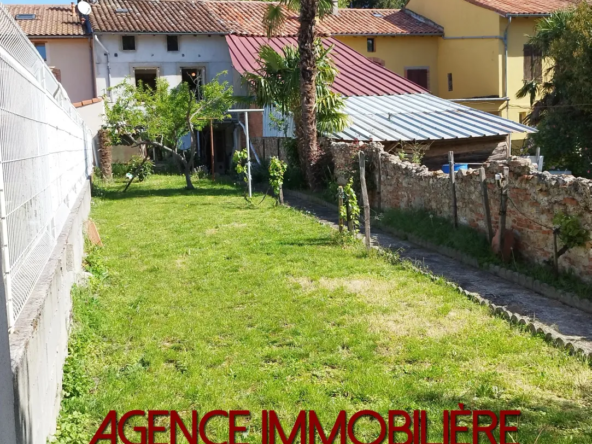 Maison de village de 120 m² avec jardin et garage à Lézat 