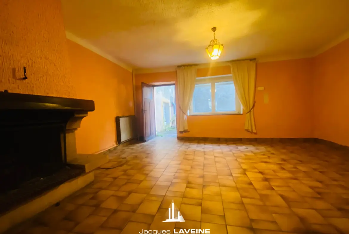Maison à rénover à Scy-Chazelles - 5 pièces 
