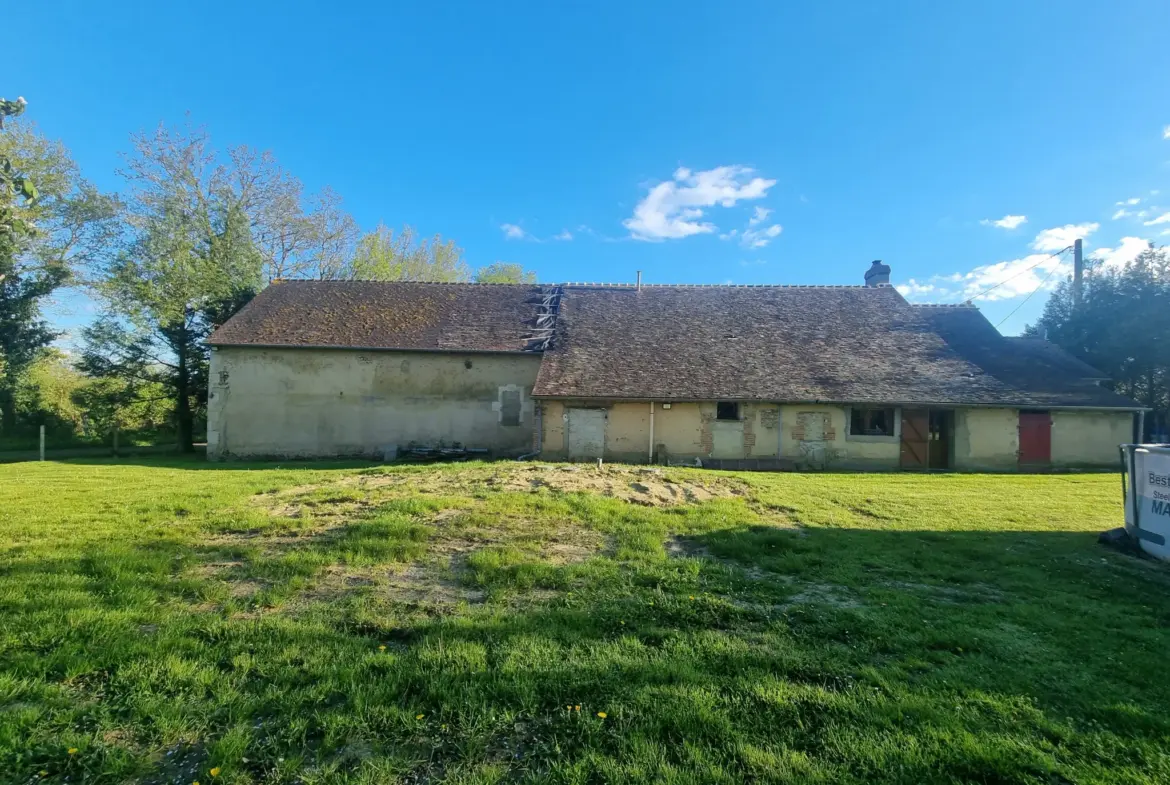 Longère spacieuse au Mêle-sur-Sarthe avec 2 chambres 