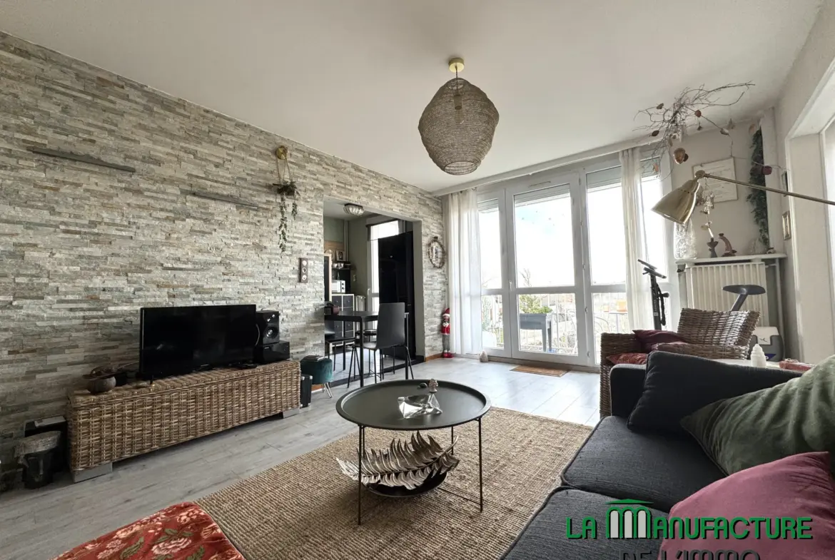 À vendre : Appartement F4 avec balcon à Villeboeuf le Haut 