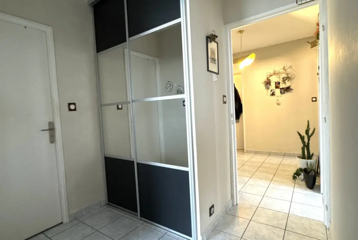 À vendre : Appartement F4 avec balcon à Villeboeuf le Haut 