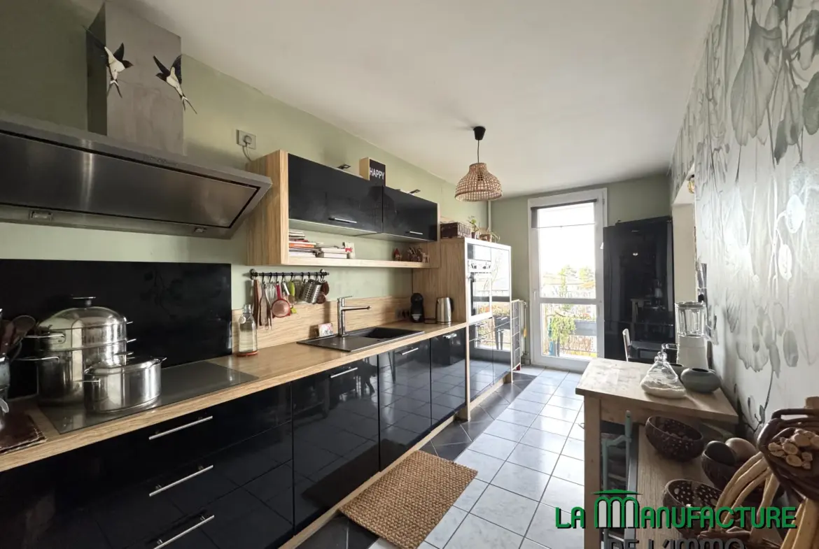 À vendre : Appartement F4 avec balcon à Villeboeuf le Haut 