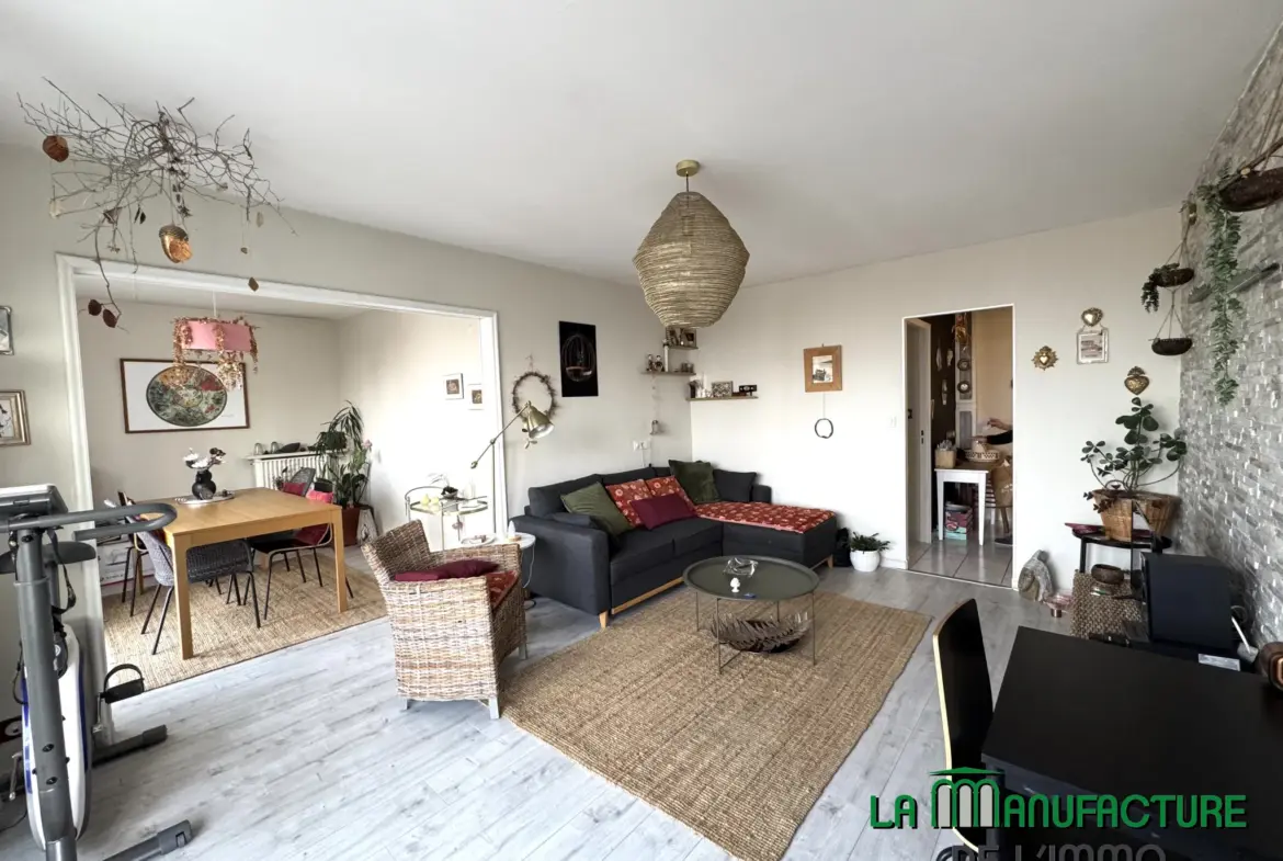 À vendre : Appartement F4 avec balcon à Villeboeuf le Haut 
