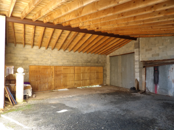 Maison 6 pièces à vendre proche de Saint Savinien avec jardin 