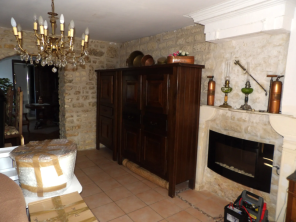Maison 6 pièces à vendre proche de Saint Savinien avec jardin 