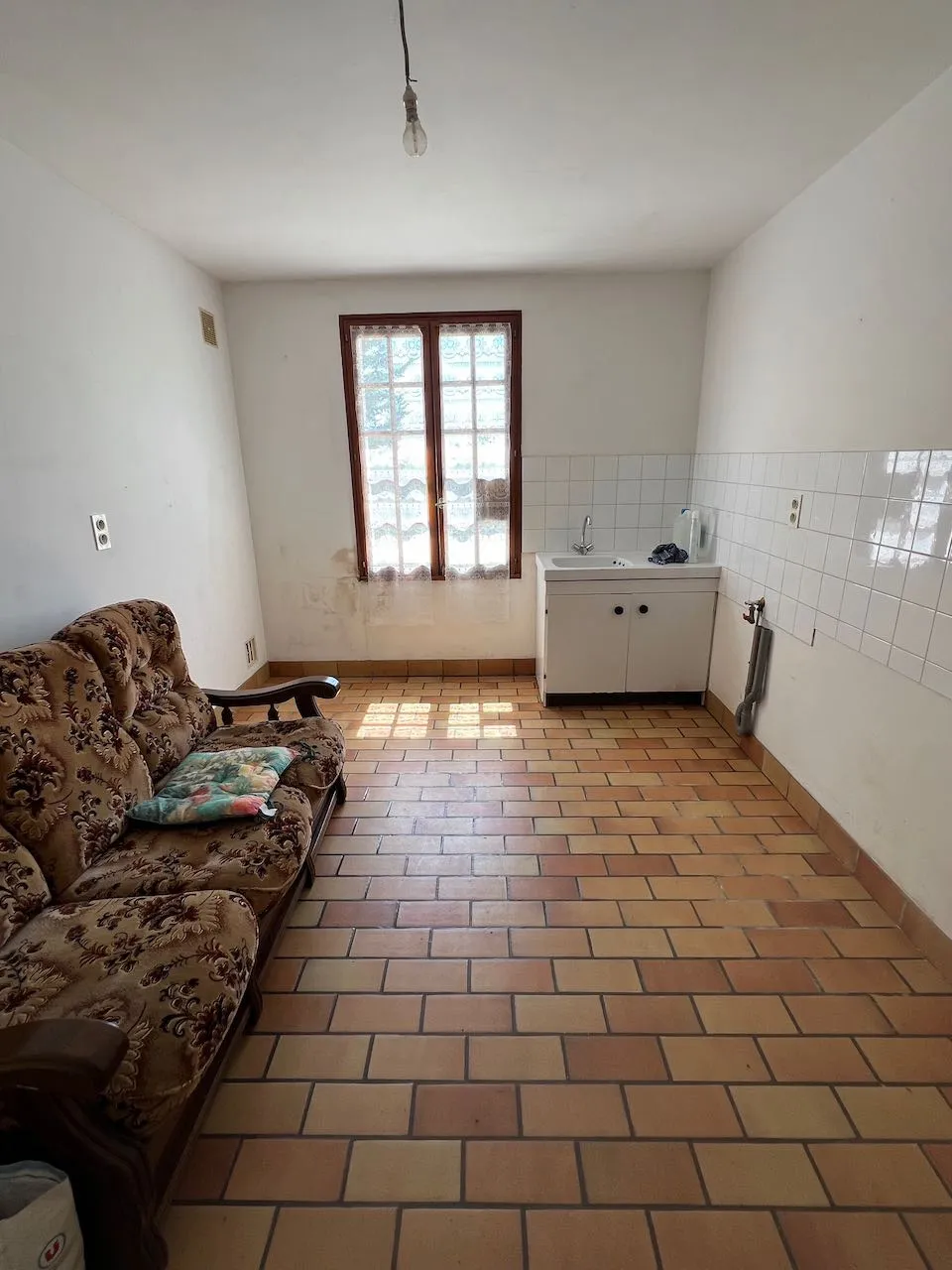 Charmante Maison en Pierres à Vendre à Sainte Hermine 
