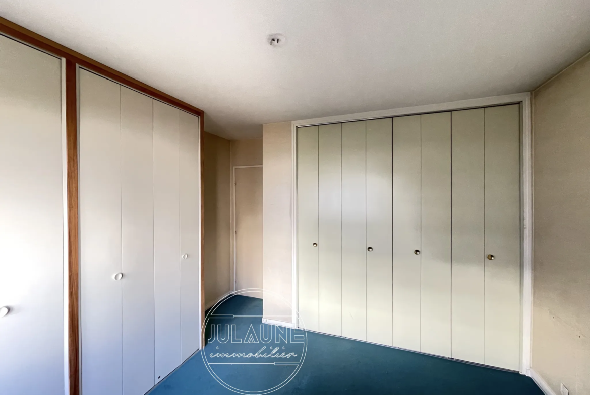 Appartement spacieux de 93 m2 dans le quartier Mairie de Limoges 