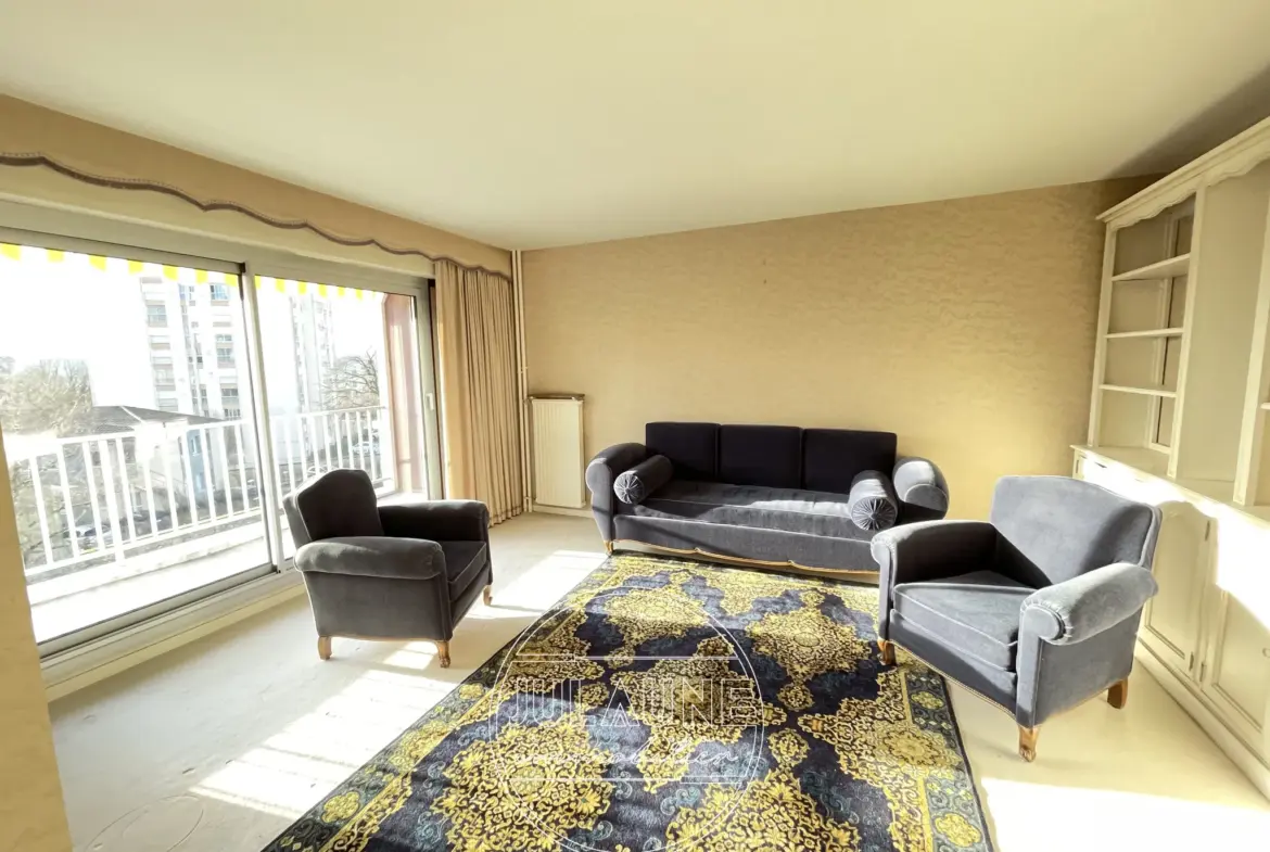 Appartement spacieux de 93 m2 dans le quartier Mairie de Limoges 