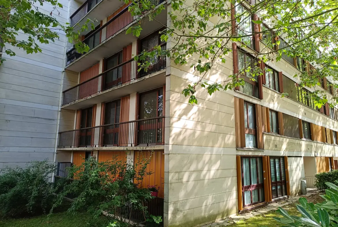 Appartement 5 pièces à vendre à Fontenay-le-Fleury 