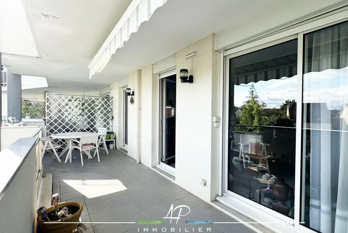 Appartement spacieux avec terrasse dans une résidence de standing à Fontaine-les-Dijon 