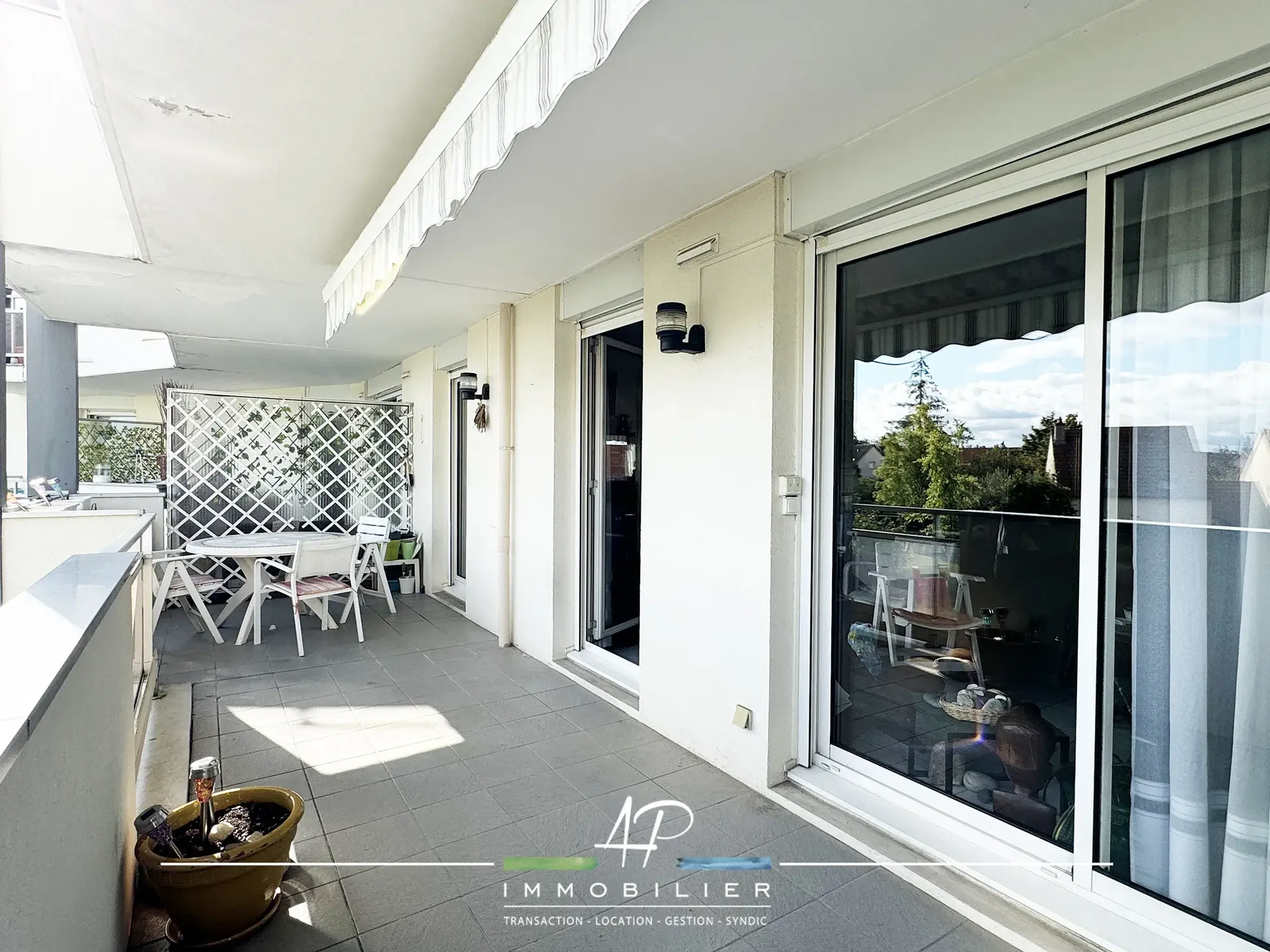 Appartement spacieux avec terrasse dans une résidence de standing à Fontaine-les-Dijon 