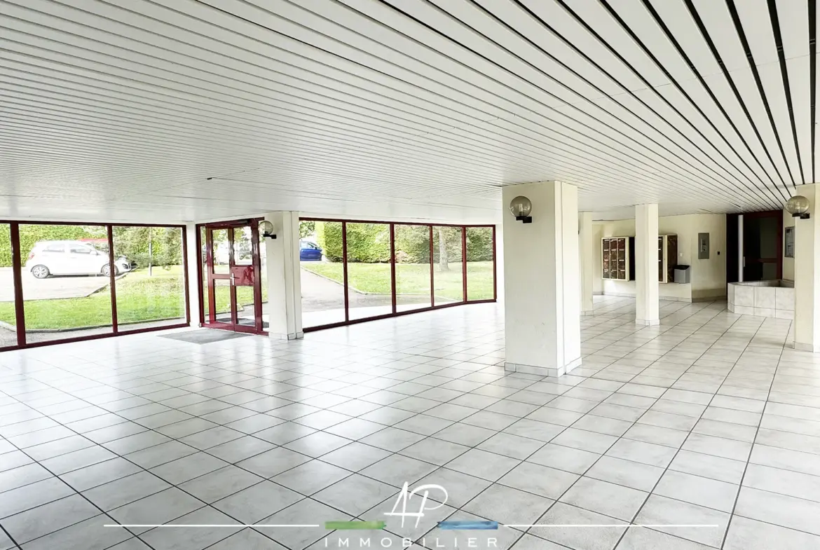 Appartement spacieux avec terrasse dans une résidence de standing à Fontaine-les-Dijon 