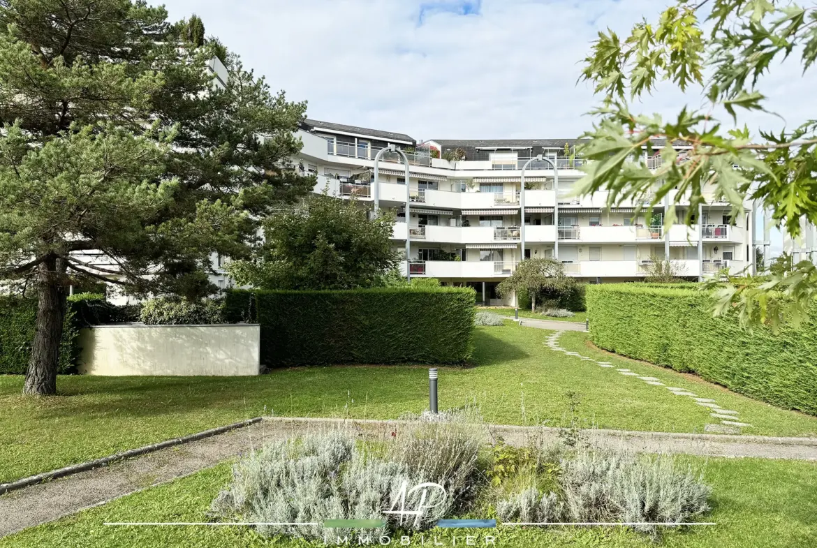 Appartement spacieux avec terrasse dans une résidence de standing à Fontaine-les-Dijon 