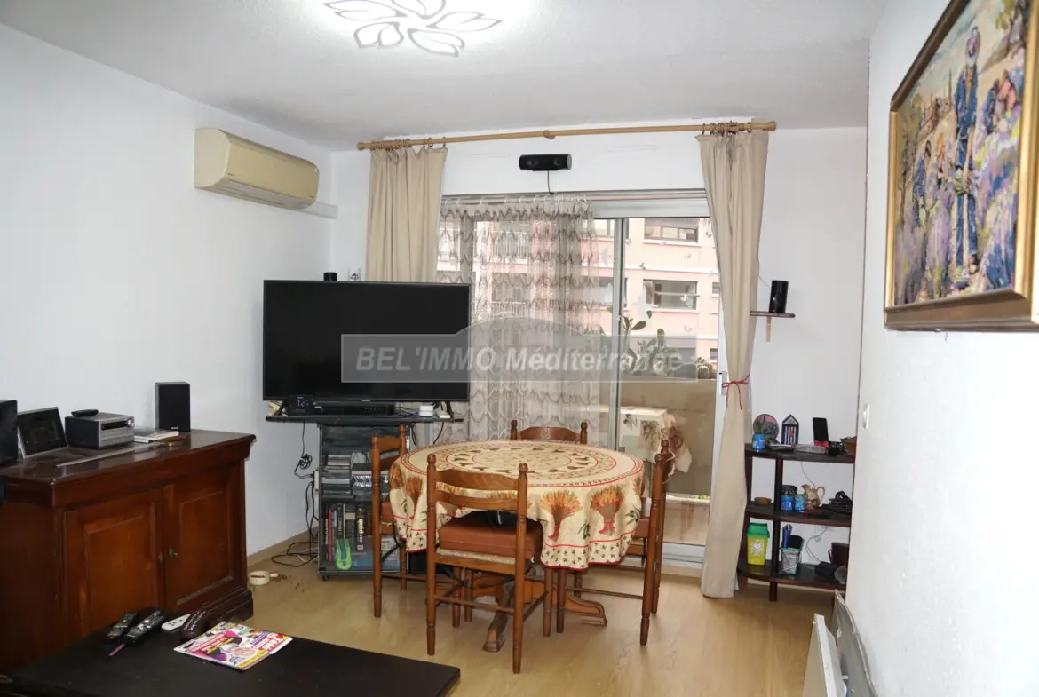 Appartement F2 + 3 Balcons à Cavalaire sur Mer 