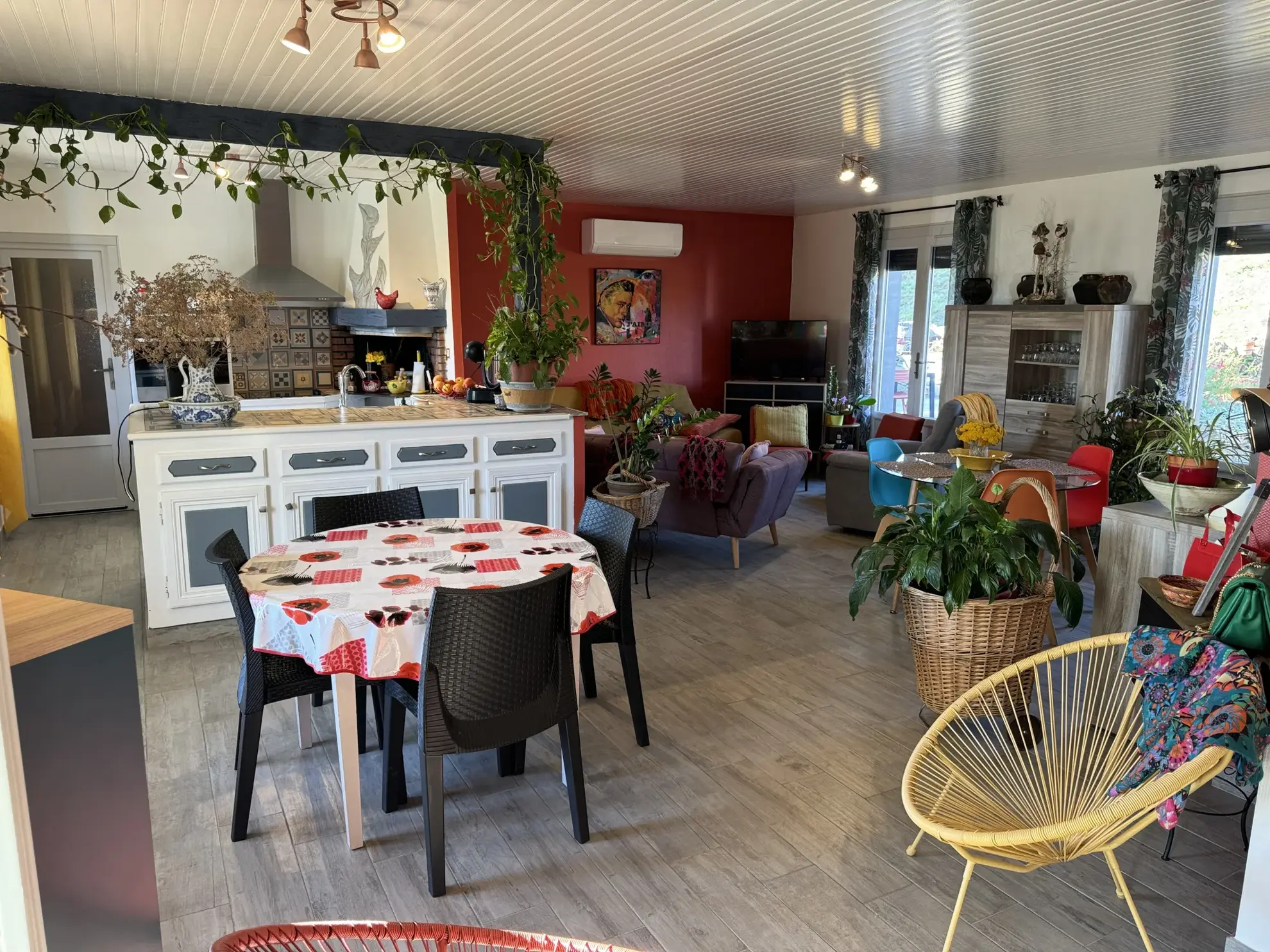 Maison de plain-pied rénovée avec jardin et vue à Couiza 