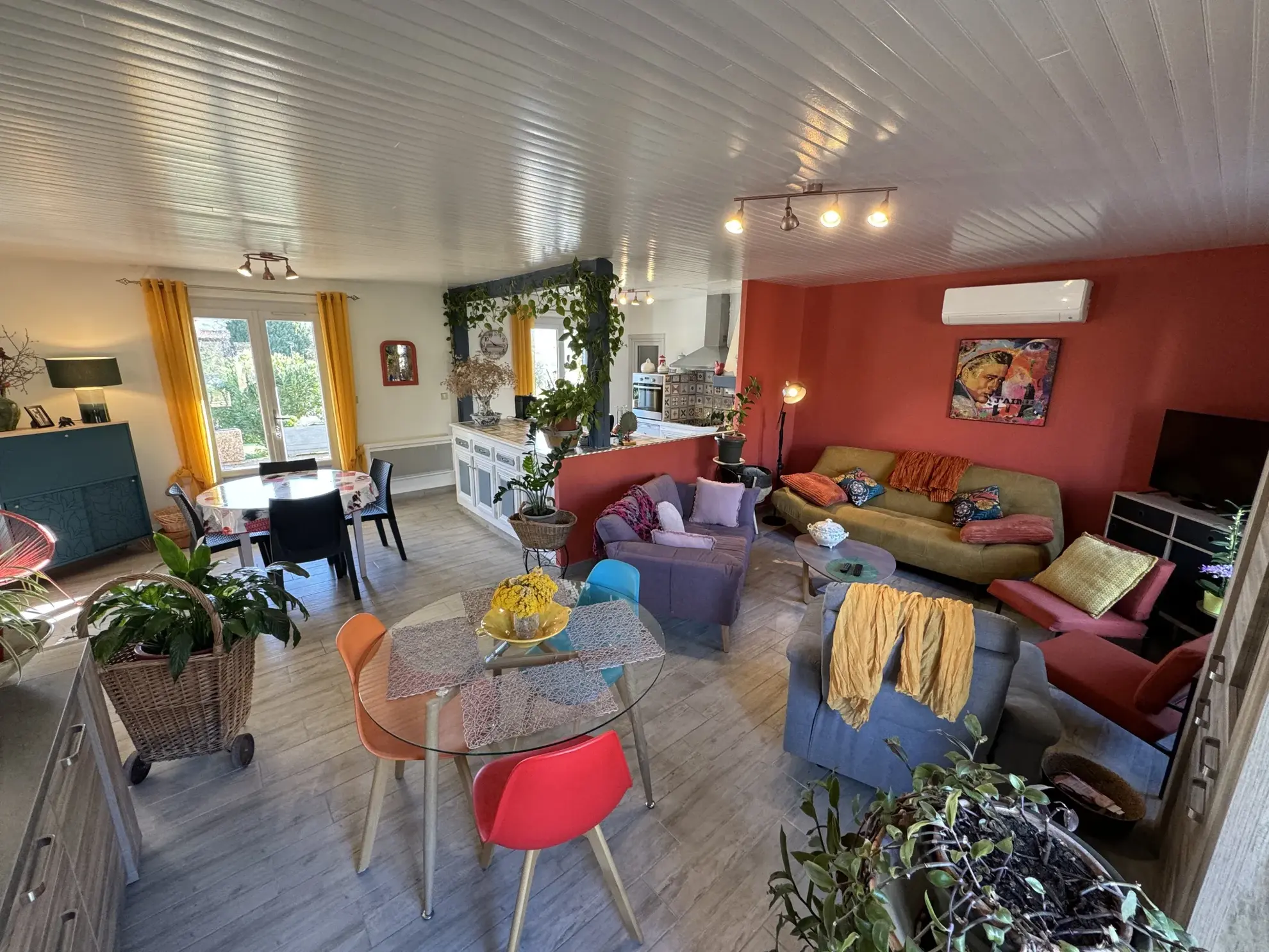 Maison de plain-pied rénovée avec jardin et vue à Couiza 