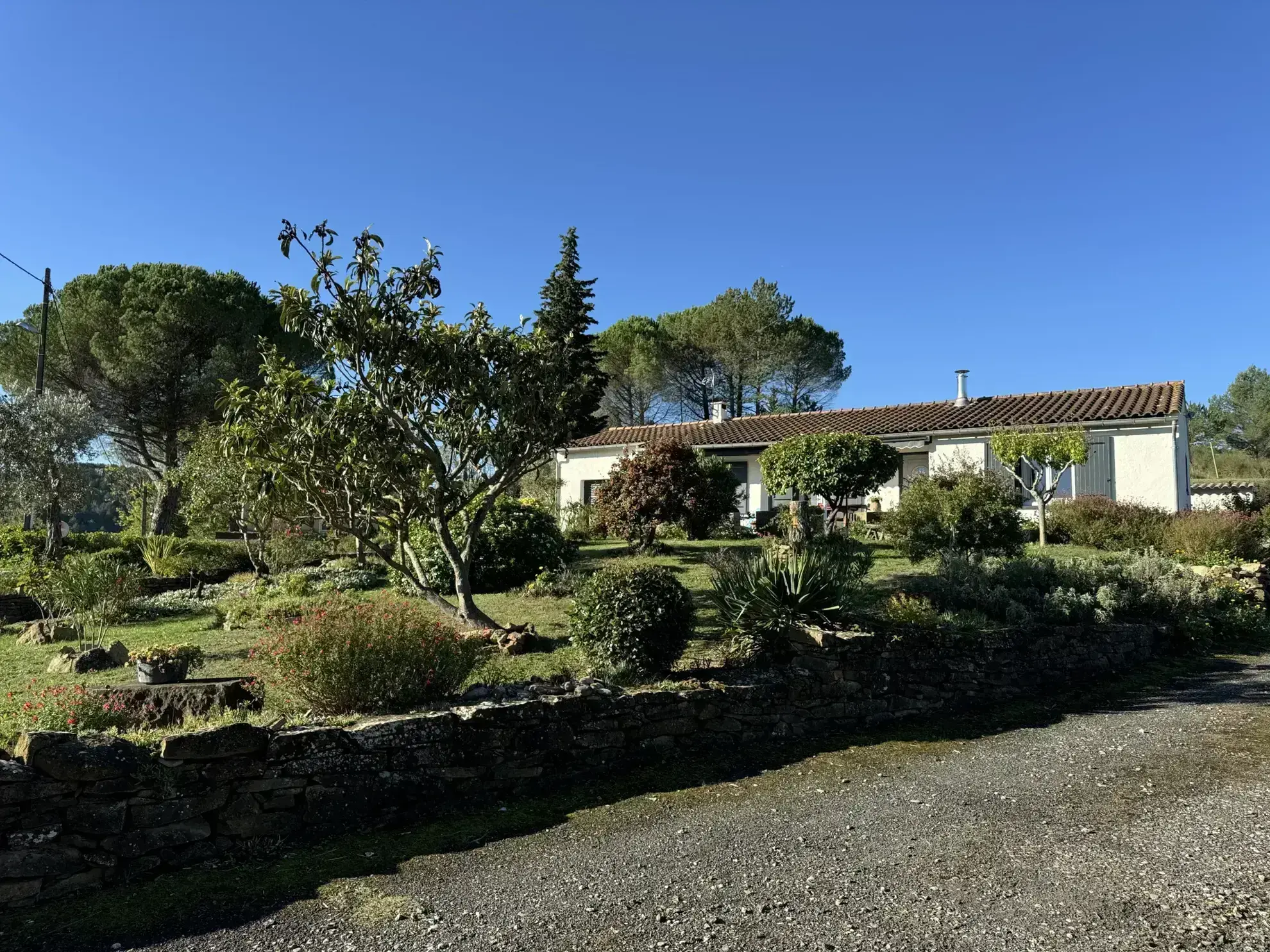 Maison de plain-pied rénovée avec jardin et vue à Couiza 