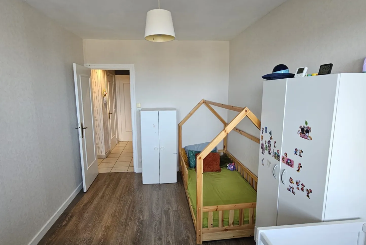 À vendre : Appartement F3 traversant à Saint-Étienne Monthieu 