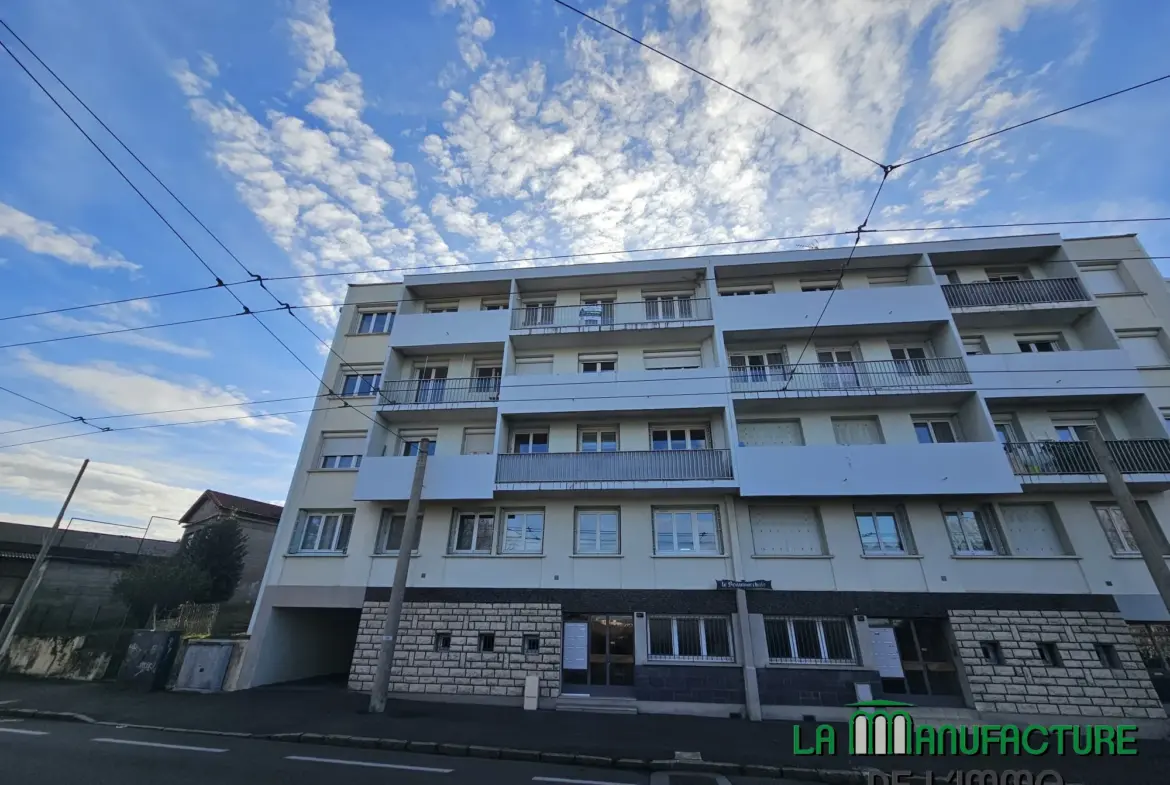À vendre : Appartement F3 traversant à Saint-Étienne Monthieu 