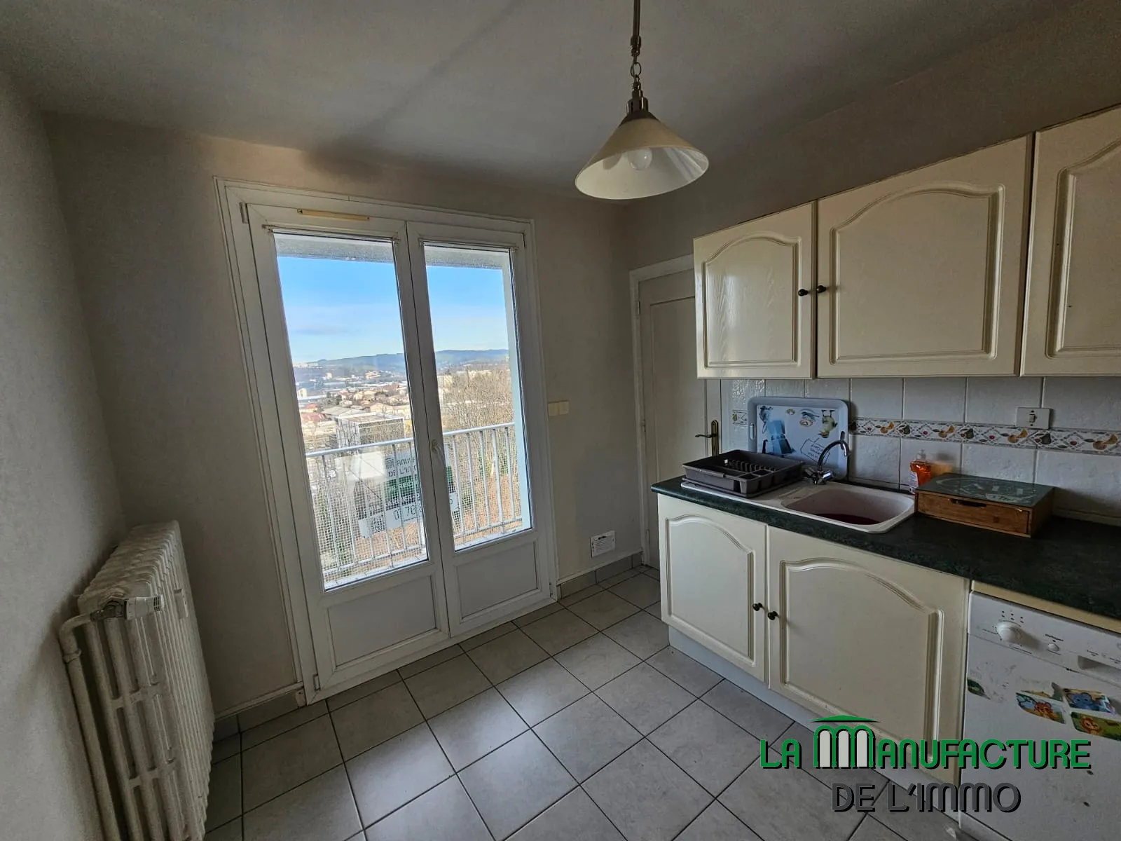 À vendre : Appartement F3 traversant à Saint-Étienne Monthieu 