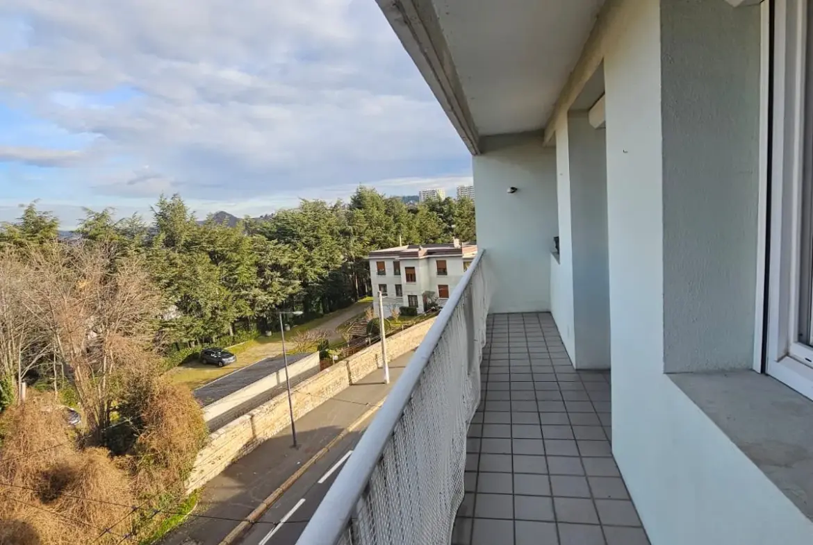 À vendre : Appartement F3 traversant à Saint-Étienne Monthieu 