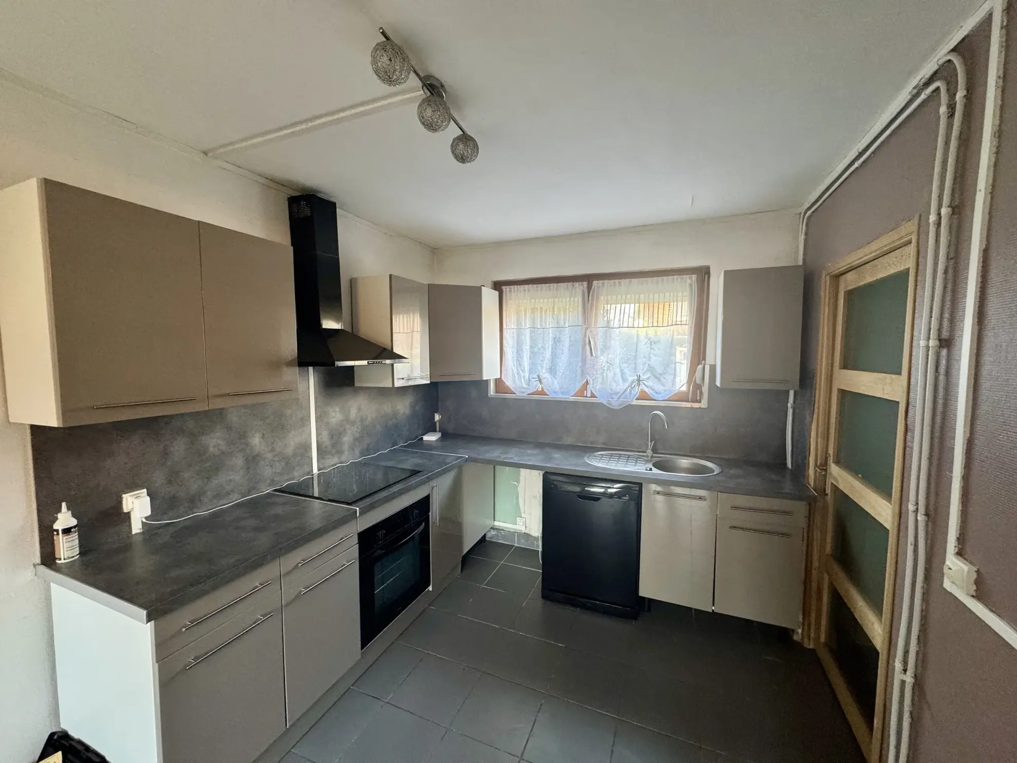 Maison rénovée de 3 chambres à Tourcoing - 66m2 