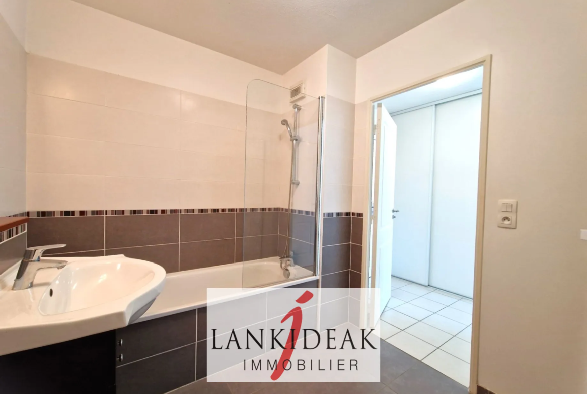 Appartement T2 de 39 m2 à Ustaritz avec terrasse 