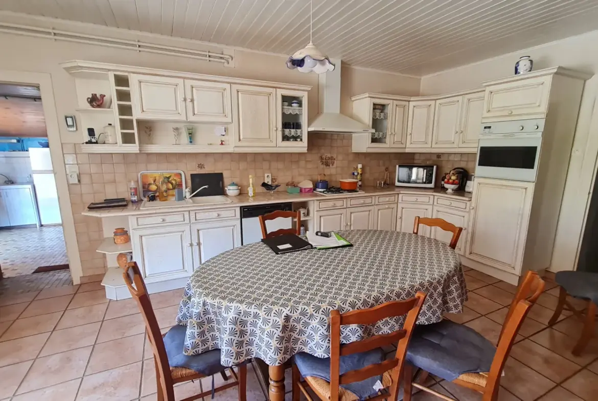 Maison familiale 167 m² à 10 min de Ste Hermine 