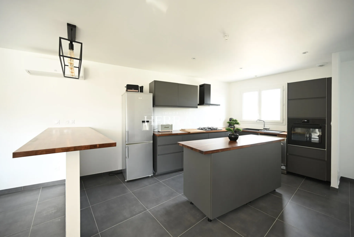 Maison moderne à vendre à Targon - Confort et Nature 