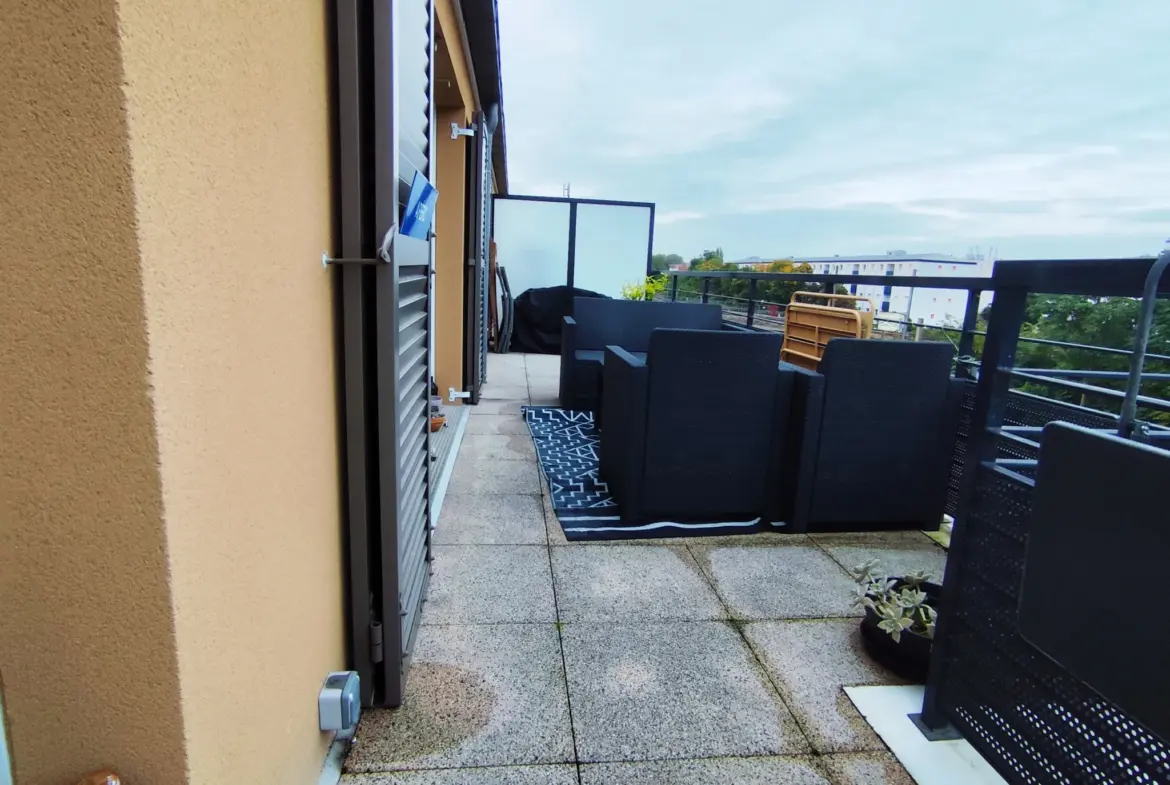 Appartement avec Terrasse à Vendre à Argenteuil 