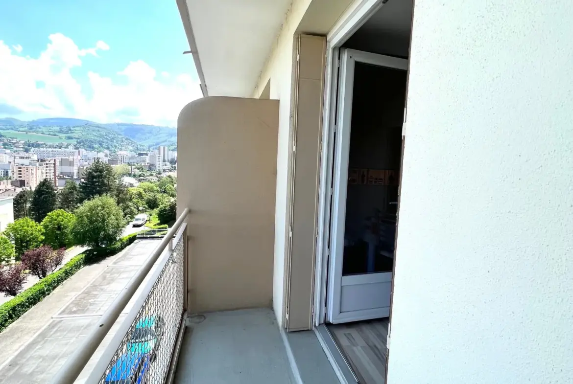 À vendre : Appartement F3 lumineux à Saint-Étienne avec balcon 