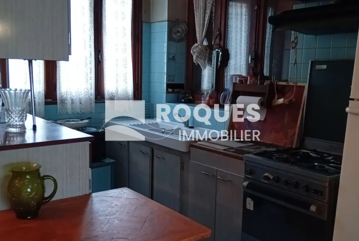 Maison à vendre à Millau - Proche du centre-ville avec potentiel 