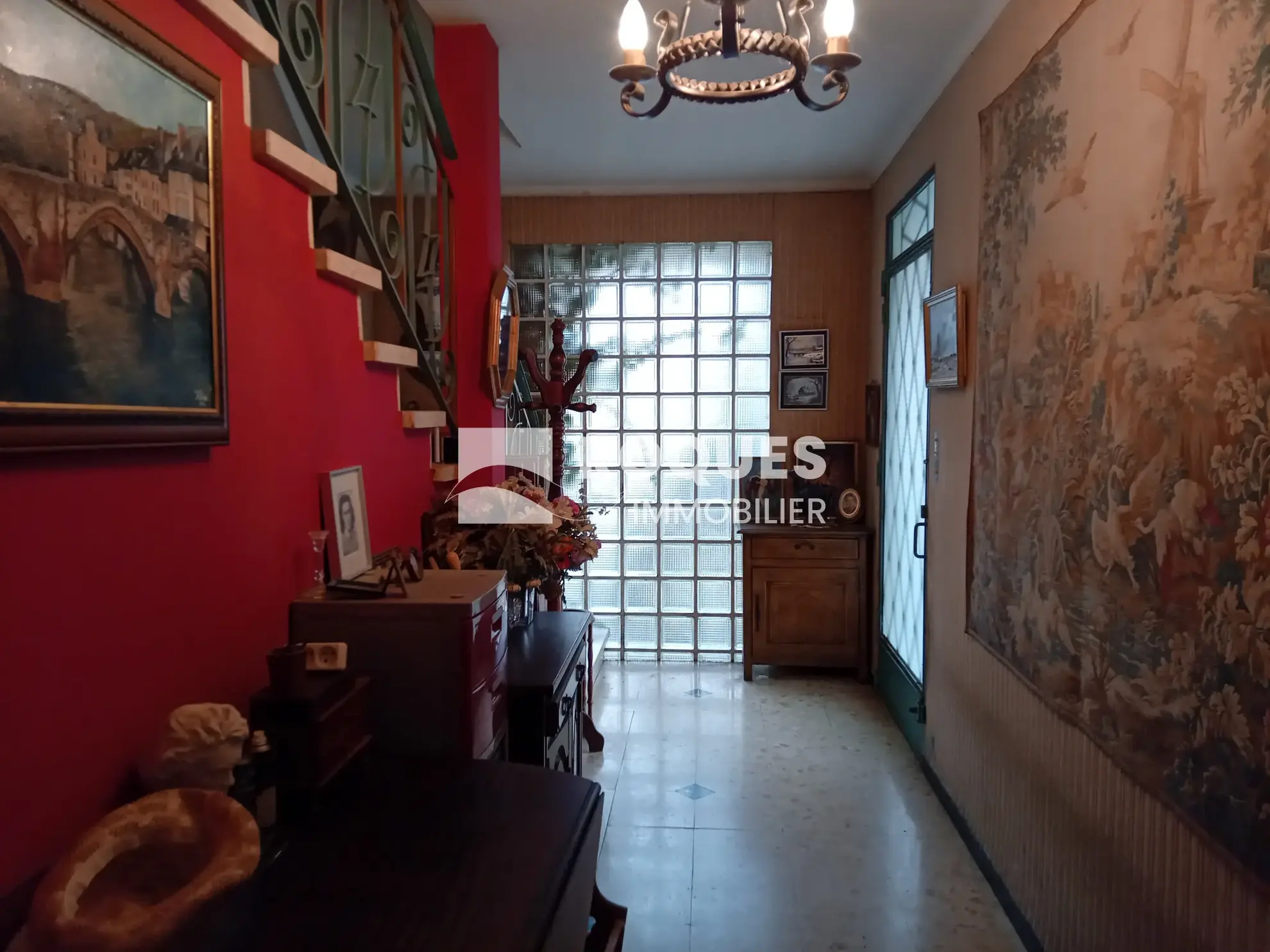 Maison à vendre à Millau - Proche du centre-ville avec potentiel 