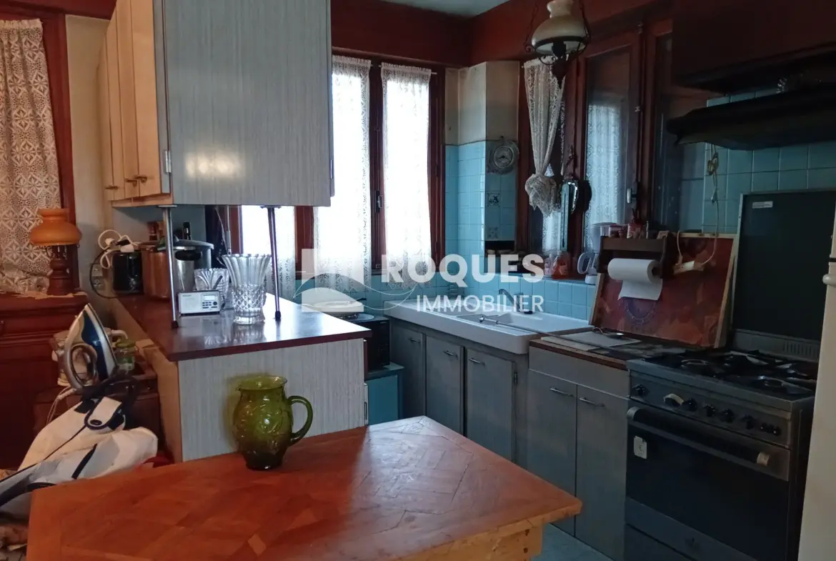 Maison à vendre à Millau - Proche du centre-ville avec potentiel 