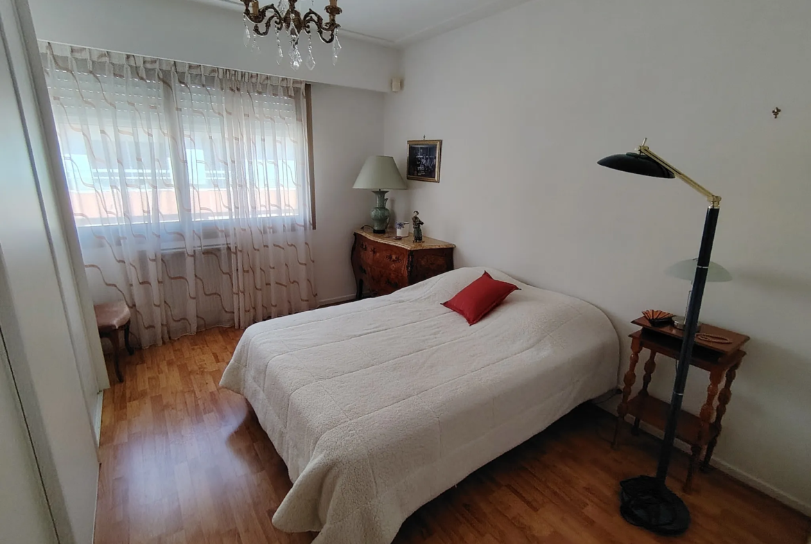 Appartement 2 pièces de 57 m² à Menton près de la Gare 