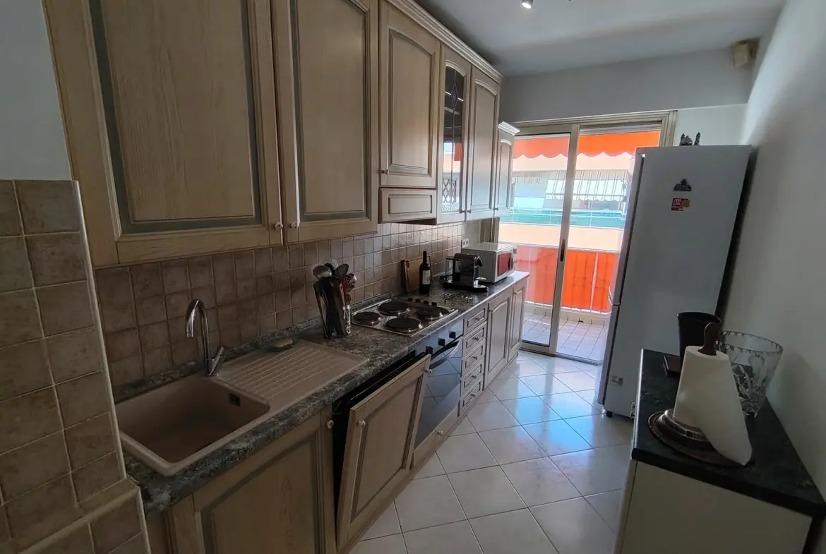 Appartement 2 pièces de 57 m² à Menton près de la Gare 