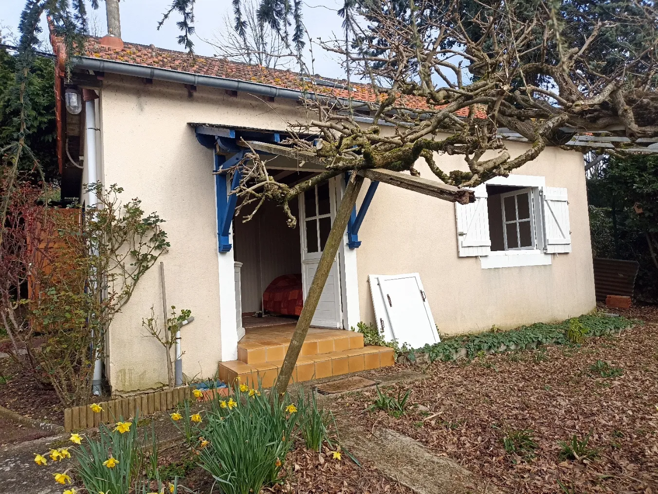 Pavillon charmant avec jardin à Luche-Pringe 